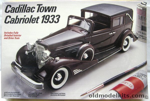 Testors 1/24 1933 Cadillac Town Cabriolet V-16, 837 plastic model kit